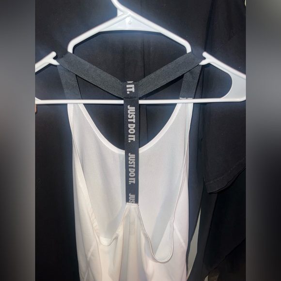 Nike Dri-fit tank top size Large - Picture 3 of 5